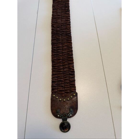 Vintage Belt Brown Distressed Leather Amber And Rhinestone Center Size M Gothic main image 5